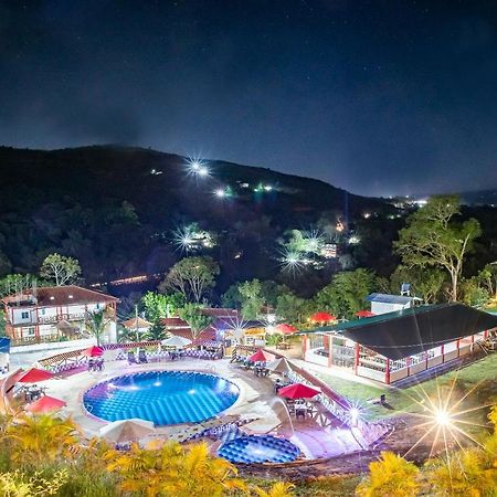 Hotel Verde Menta Сан-Хиль Экстерьер фото