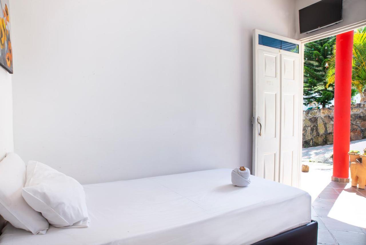 Hotel Verde Menta Сан-Хиль Экстерьер фото